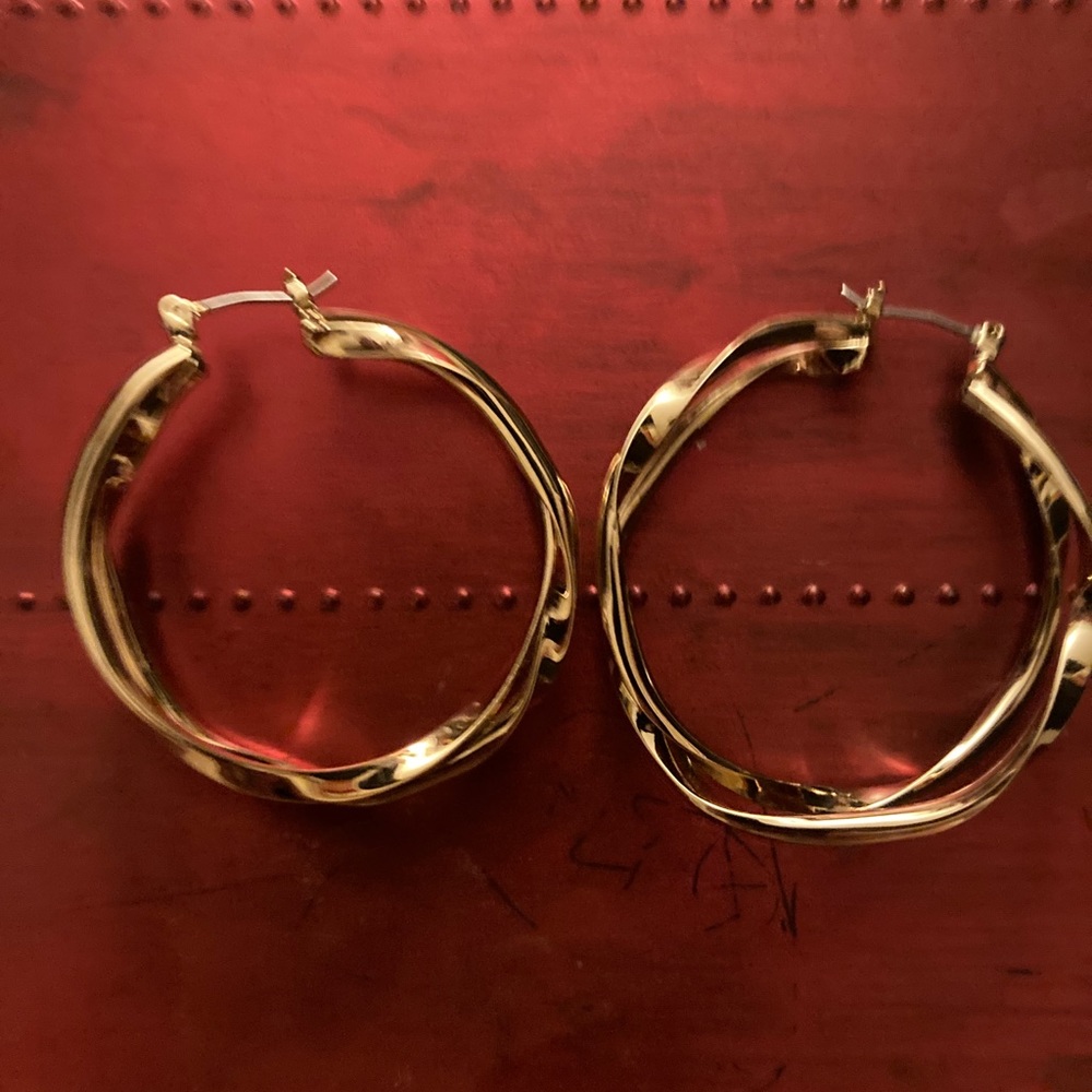 Gold earrings
